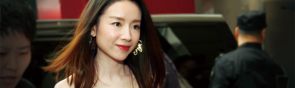 助陣雷諾表夜色系列新品發布會